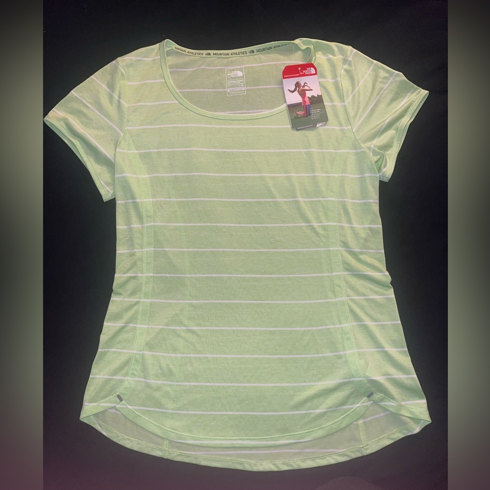The North Face green tee- L